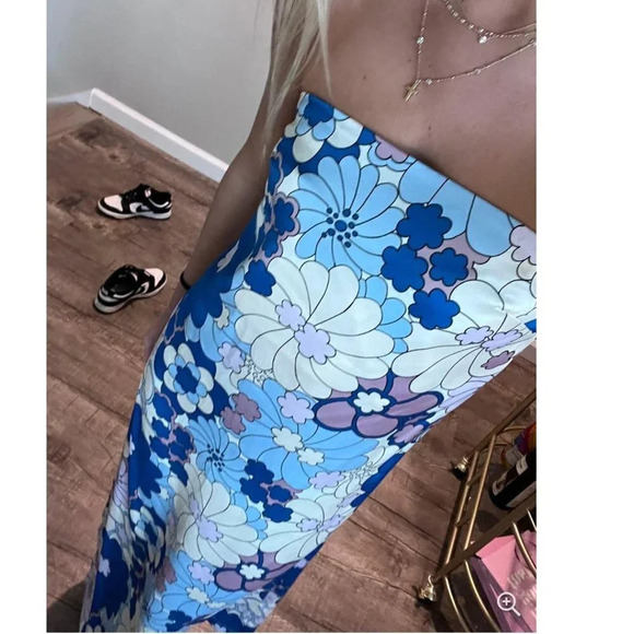 Zara Retro  Floral Satin Effect Strapless Midi Dress NWT Blue White Purple Small - Picture 5 of 16